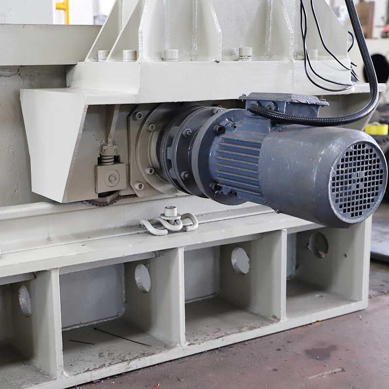 100噸龍門液壓機細節(jié) 100噸龍門液壓機細節(jié)