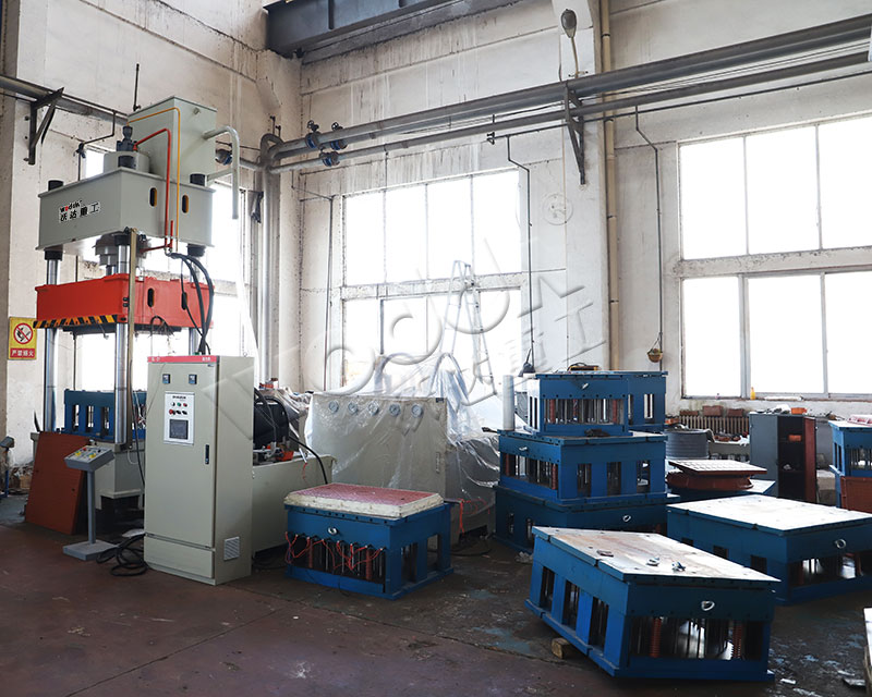 無(wú)機(jī)復(fù)合電纜溝蓋板成型液壓機(jī) 無(wú)機(jī)復(fù)合電纜溝蓋板成型液壓機(jī)