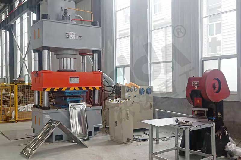 不銹鋼水箱成型液壓機 不銹鋼水箱成型液壓機