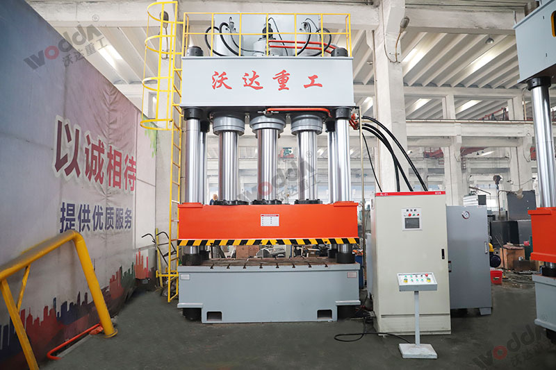 玻璃鋼成型液壓機(jī)_1000噸四柱液壓機(jī)_液壓機(jī)廠家 玻璃鋼成型液壓機(jī)_1000噸四柱液壓機(jī)_液壓機(jī)廠家