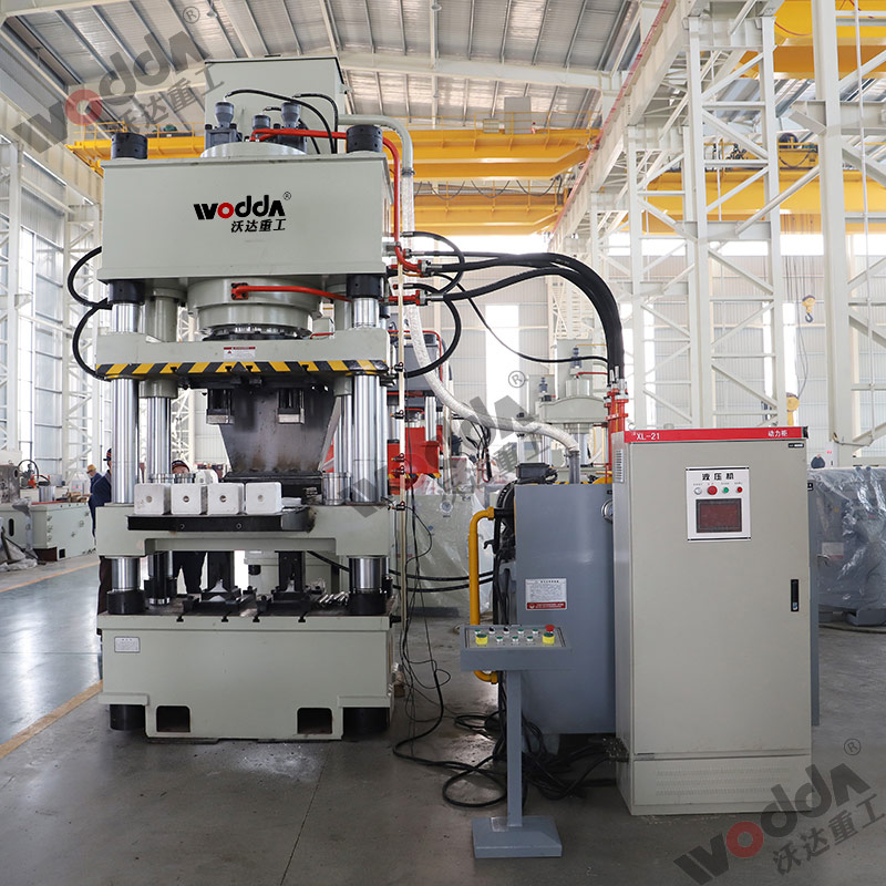 630噸牛羊舔磚液壓機(jī)廠家哪家好? 630噸牛羊舔磚液壓機(jī)廠家哪家好?