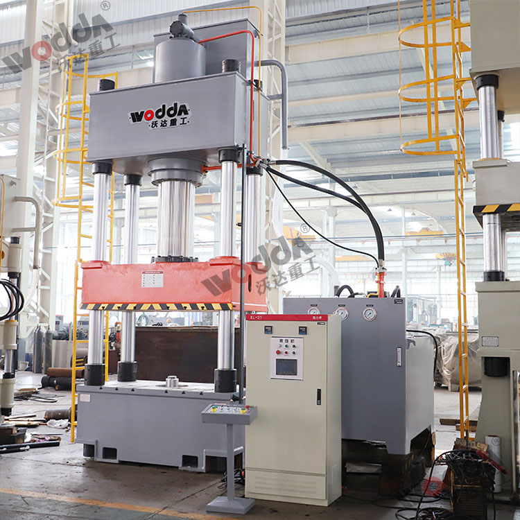 500噸四柱拉伸液壓機(jī) 500噸四柱拉伸液壓機(jī)