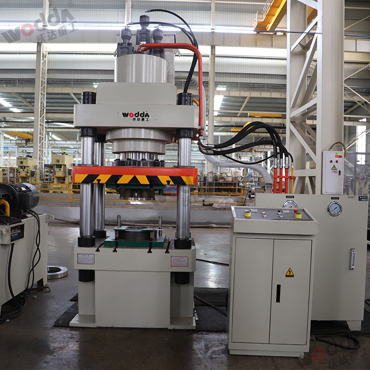 315噸錨桿托盤液壓機(jī)(圖3) 315噸錨桿托盤液壓機(jī)(圖3)