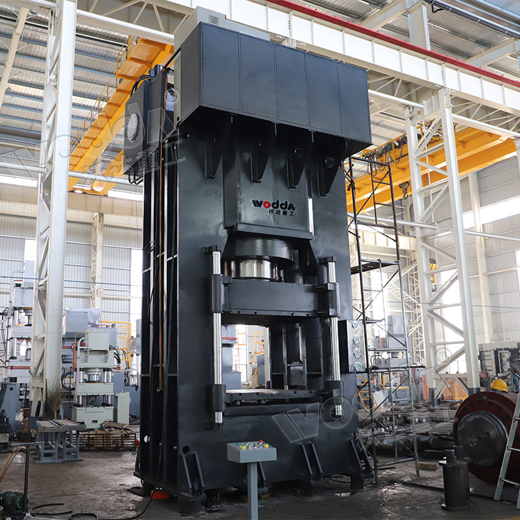 1800噸框架油壓機車間調(diào)試 1800噸框架油壓機車間調(diào)試