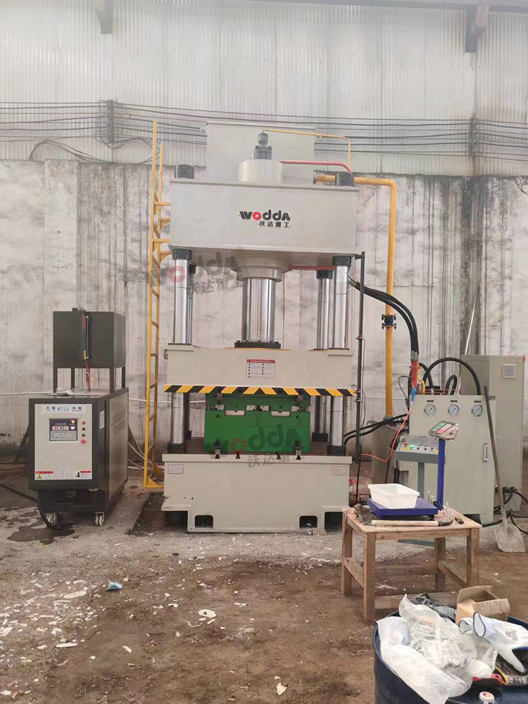 315噸石英石水槽液壓機(jī) 315噸石英石水槽液壓機(jī)