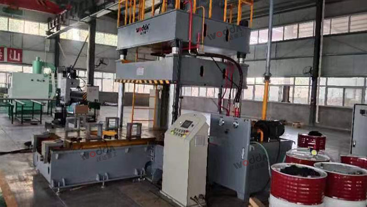 160噸輪胎模具試驗(yàn)機(jī)客戶現(xiàn)場(chǎng) 160噸輪胎模具試驗(yàn)機(jī)客戶現(xiàn)場(chǎng)