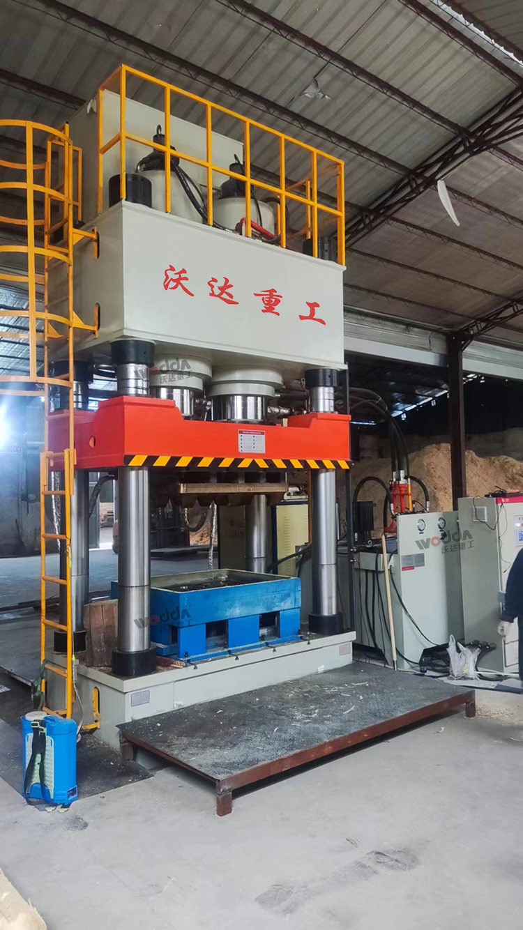 木屑托盤(pán)成型液壓機(jī) 木屑托盤(pán)成型液壓機(jī)