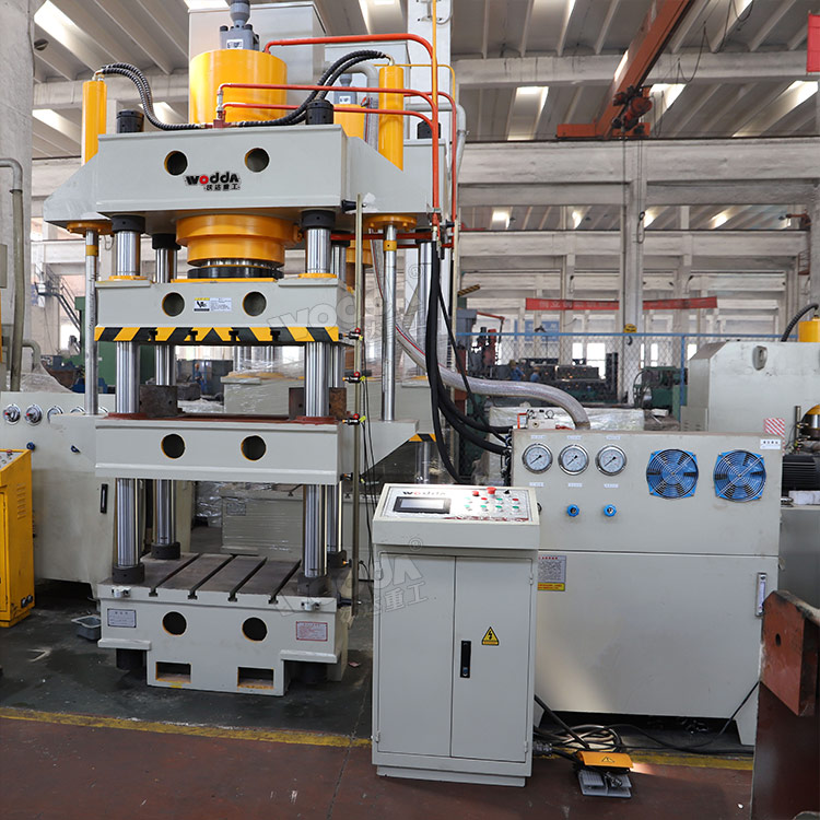 315噸四梁四柱液壓機 315噸四梁四柱液壓機