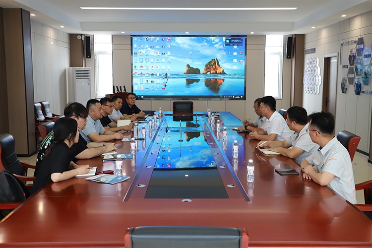 李主任發(fā)言介紹公司情況 李主任發(fā)言介紹公司情況