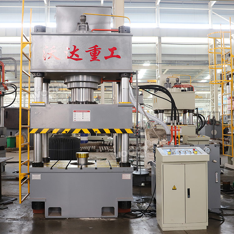 400噸三梁四柱液壓機(jī) 400噸三梁四柱液壓機(jī)