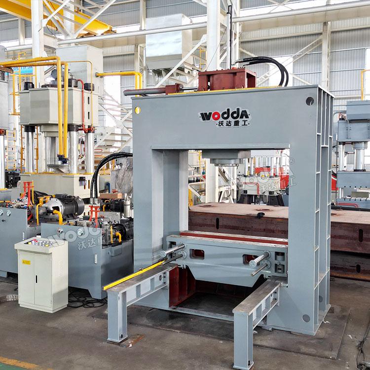 500噸龍門液壓機(jī) 500噸龍門液壓機(jī)