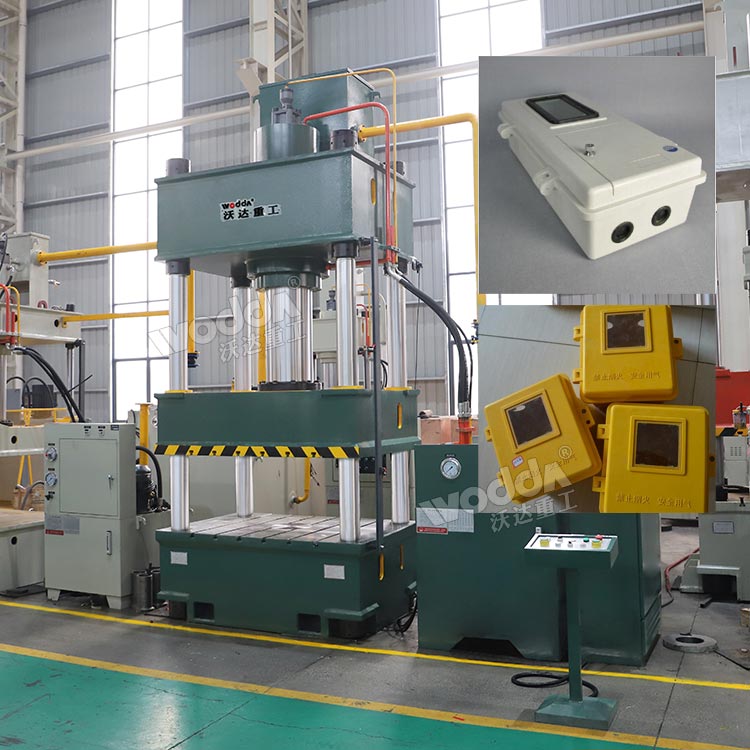 標(biāo)準(zhǔn)315噸三梁四柱液壓機