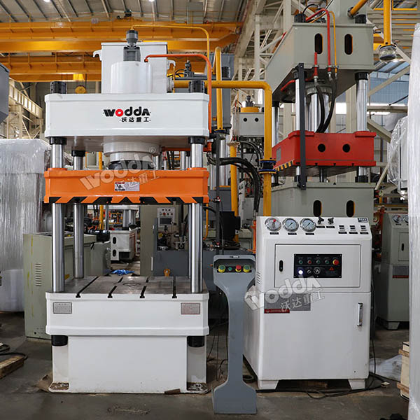 200噸不銹鋼桶蓋成型機(jī)