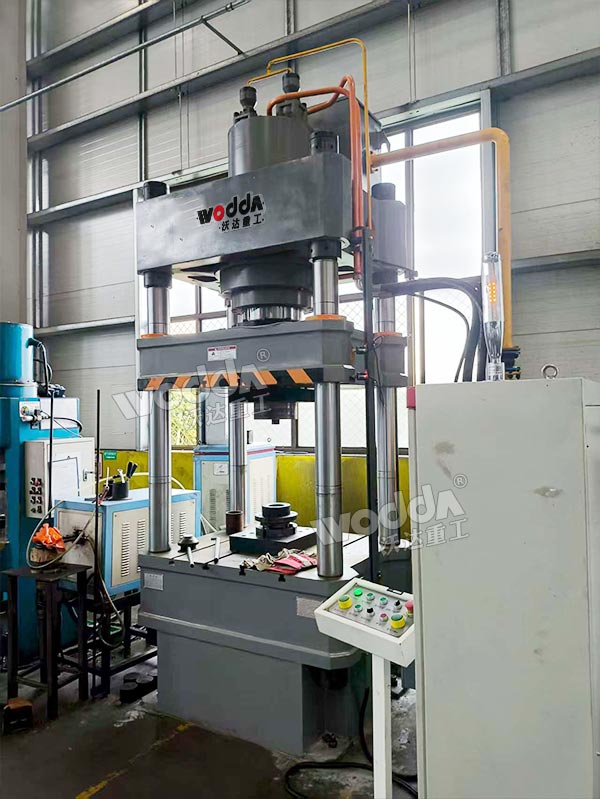 315噸四柱液壓機 315噸四柱液壓機