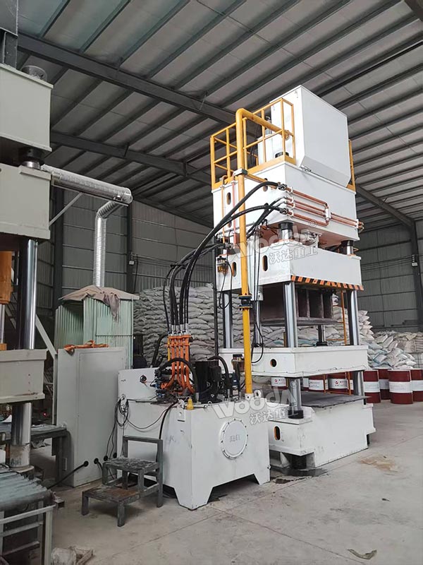 500噸四柱液壓機 500噸四柱液壓機