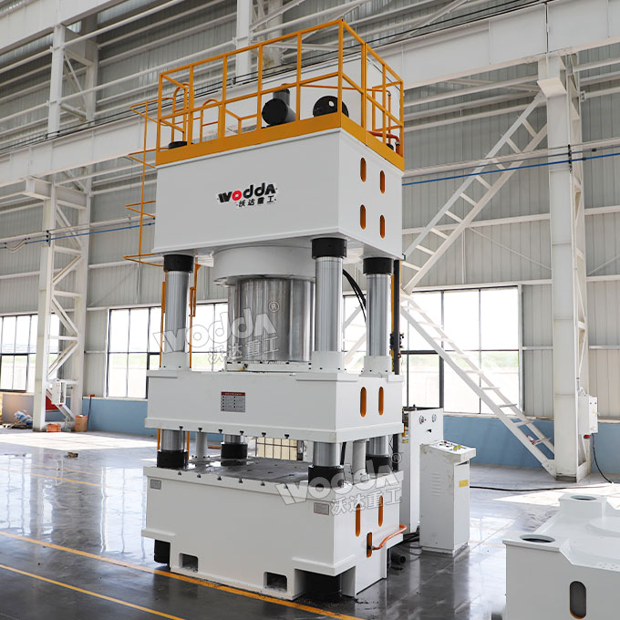 1600噸四柱液壓機