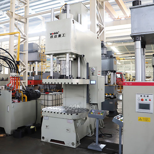 單臂液壓機(jī) 單臂液壓機(jī)