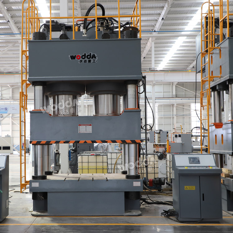 木屑托盤(pán)液壓機(jī).jpg 木屑托盤(pán)液壓機(jī).jpg