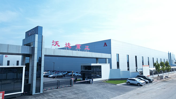 液壓機(jī)廠家.jpg 液壓機(jī)廠家.jpg