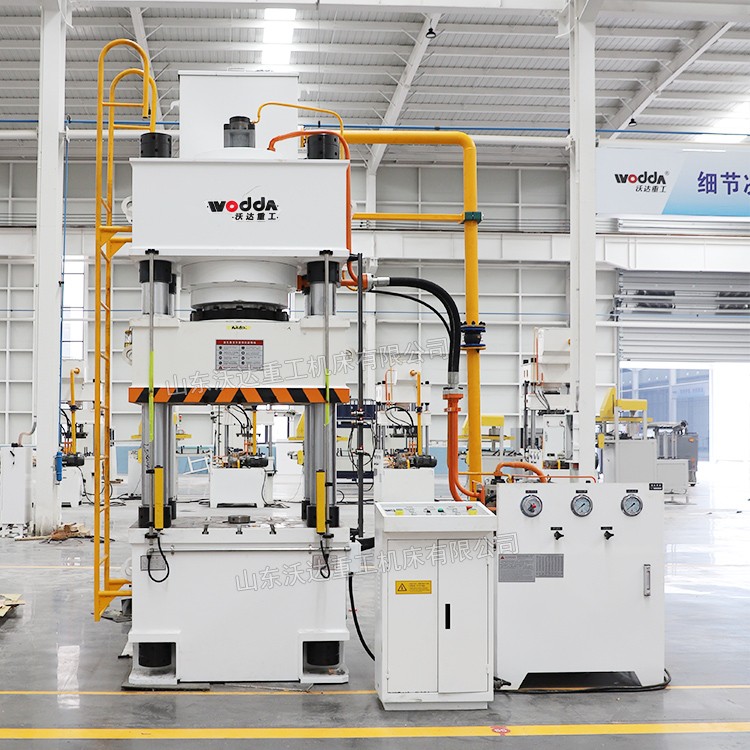 熱鍛礦用截齒液壓機(jī) 熱鍛礦用截齒液壓機(jī)