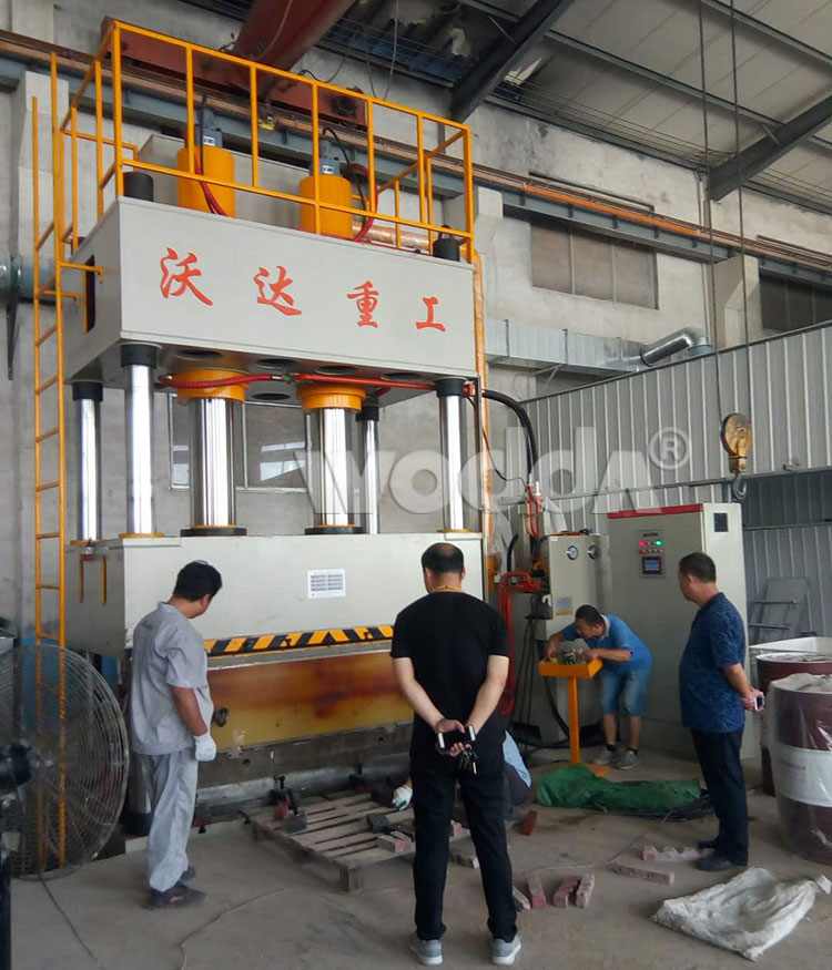 1200噸玻璃鋼化糞池成型液壓機 1200噸玻璃鋼化糞池成型液壓機