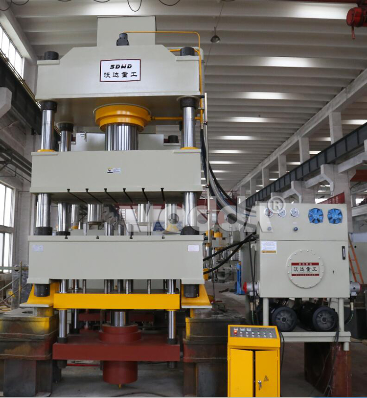 630噸四柱拉伸液壓機(jī) 630噸四柱拉伸液壓機(jī)