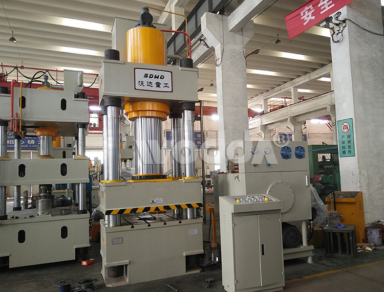 液壓機(jī) 液壓機(jī)