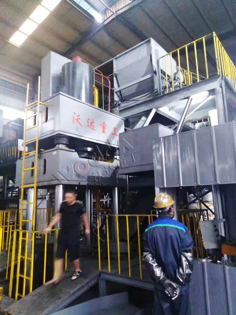 碳素石墨坩堝液壓機 碳素石墨坩堝液壓機